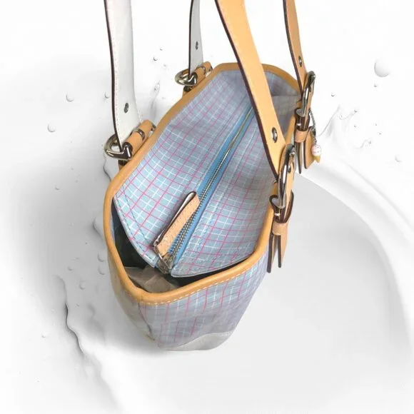 Vintage COACH Soho pastel blue plaid tote with vachetta leather & wristlet - Picture 4 of 15